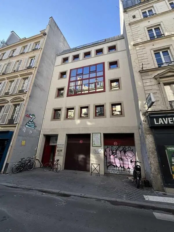 9 Rue D'Enghien, Paris à louer Photo du bâtiment- Image 1 de 7