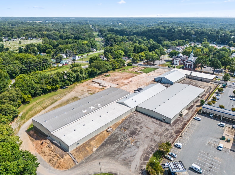 1539 Waughtown St, Winston-Salem, NC for lease - Building Photo - Image 1 of 11