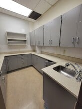 123 Edward St, Toronto, ON for lease Interior Photo- Image 2 of 4
