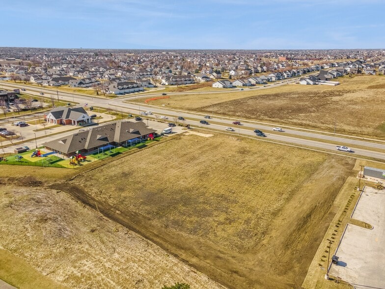3105 N Ankeny Blvd, Ankeny, IA à vendre - Photo du bâtiment - Image 3 de 10