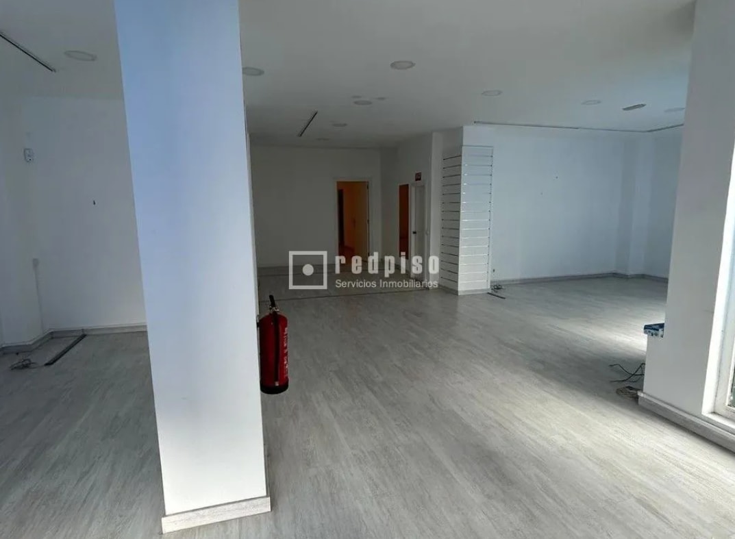 Móstoles, MAD 28937 - Unit 1 - - Interior Photo - Image 1 of 8