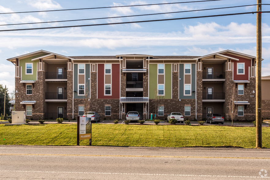 1604 E Main St, Murfreesboro, TN à vendre - Photo du bâtiment - Image 1 de 1