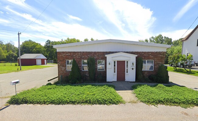 Plus de détails pour 304 W Main St, Norton, MA - Industriel à vendre
