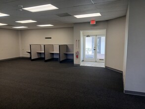 50 S Belcher Rd, Clearwater, FL for lease Interior Photo- Image 1 of 8