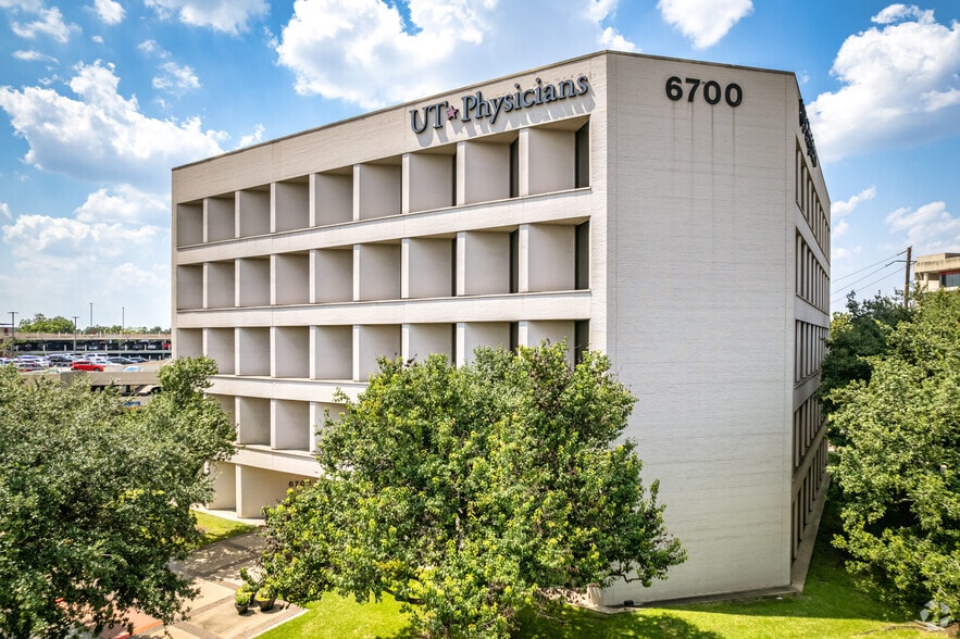 6700 West Loop South, Bellaire, TX for sale - Primary Photo - Image 1 of 8