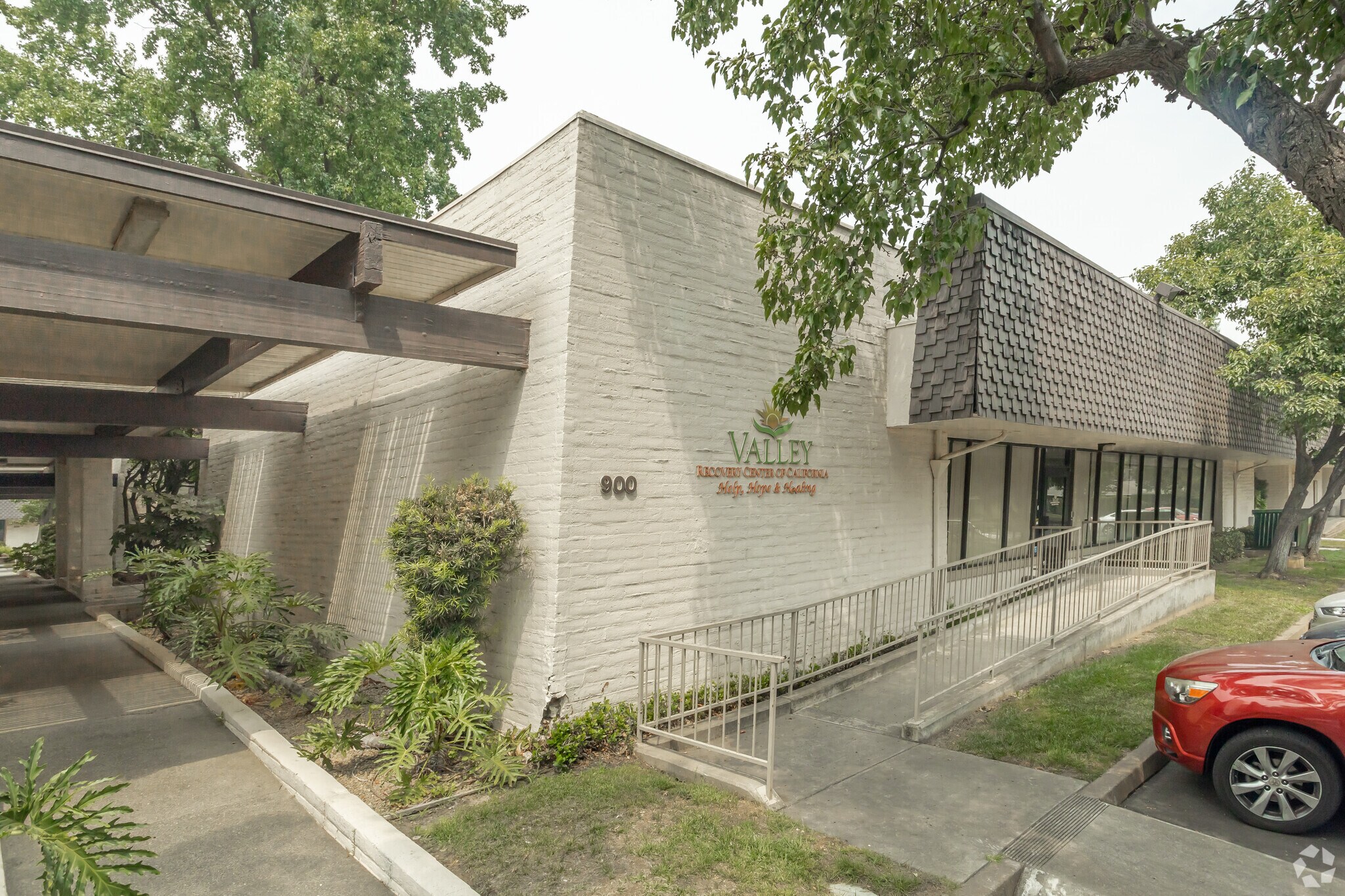650 Howe Ave, Sacramento, CA à louer Photo du bâtiment- Image 1 de 5