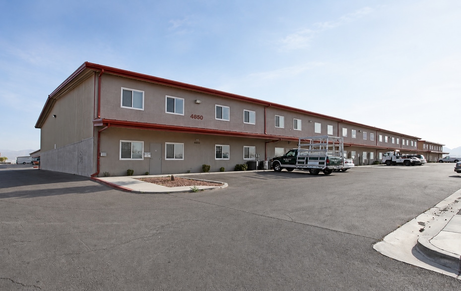 4650 Judson Ave, Las Vegas, NV à louer - Photo du bâtiment - Image 3 de 41