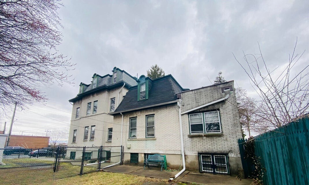 1124-1126 Richmond Ter, Staten Island, NY à vendre Photo principale- Image 1 de 64