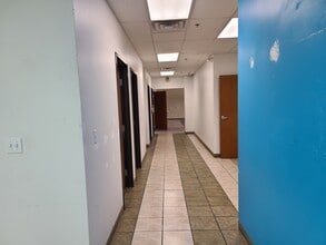 9007 Tuscany Way, Austin, TX for lease Interior Photo- Image 2 of 7