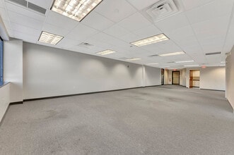2200 Fletcher Ave, Fort Lee, NJ for lease Interior Photo- Image 2 of 6