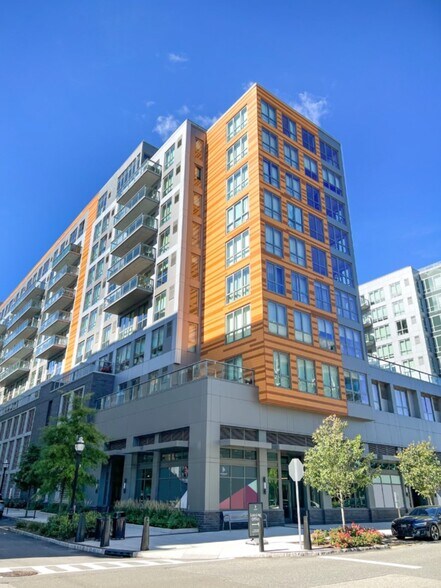 900 Avenue At Port Imperial, Weehawken, NJ à louer - Photo du bâtiment - Image 2 de 7
