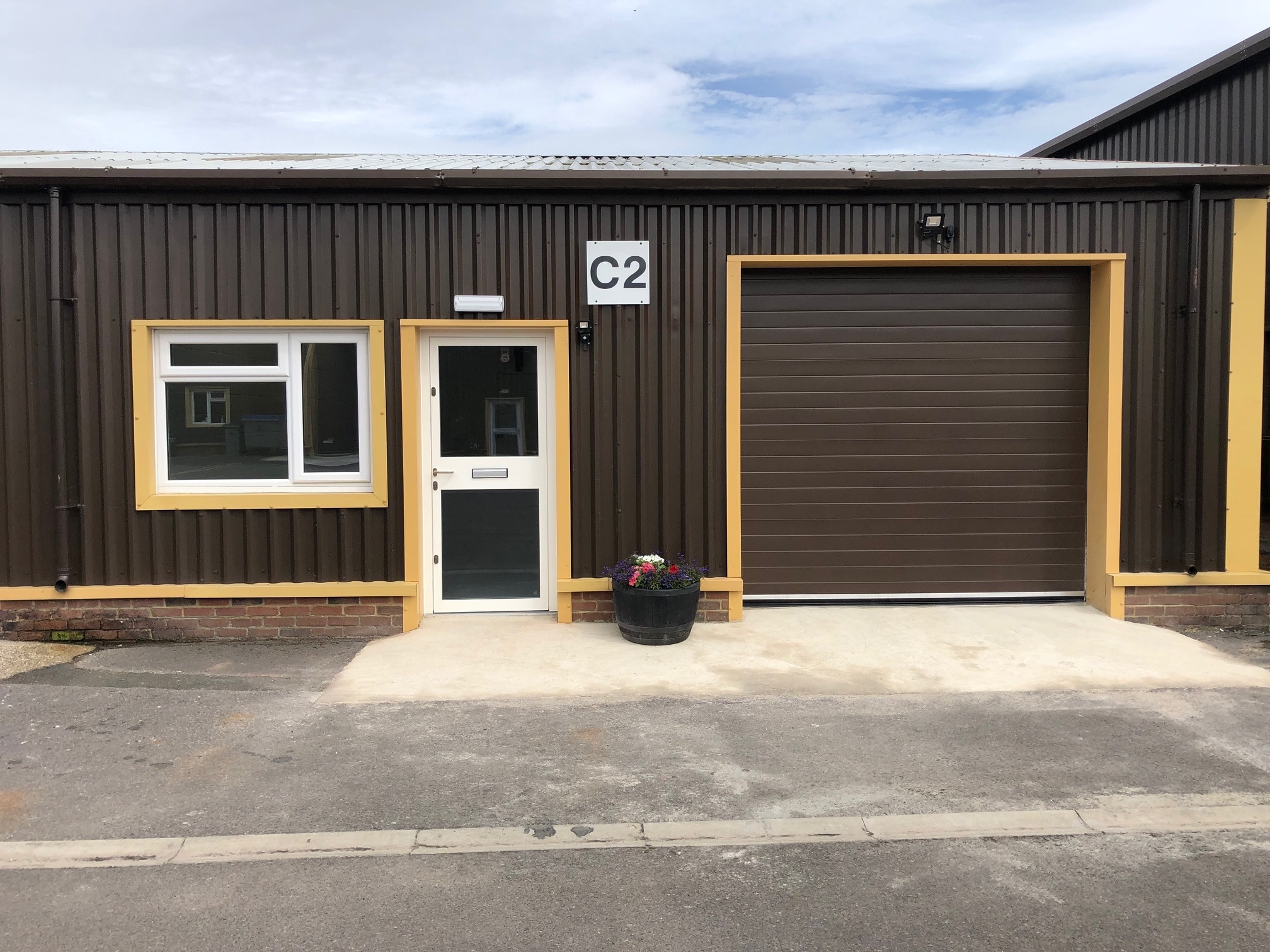 Basingstoke Rd, Reading for lease Building Photo- Image 1 of 1