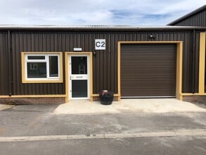 Basingstoke Rd, Reading for lease Building Photo- Image 1 of 1