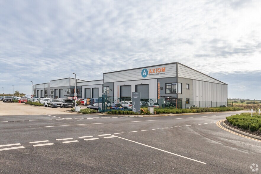 Falcon Way, Yaxley à louer - Photo du bâtiment - Image 1 de 4