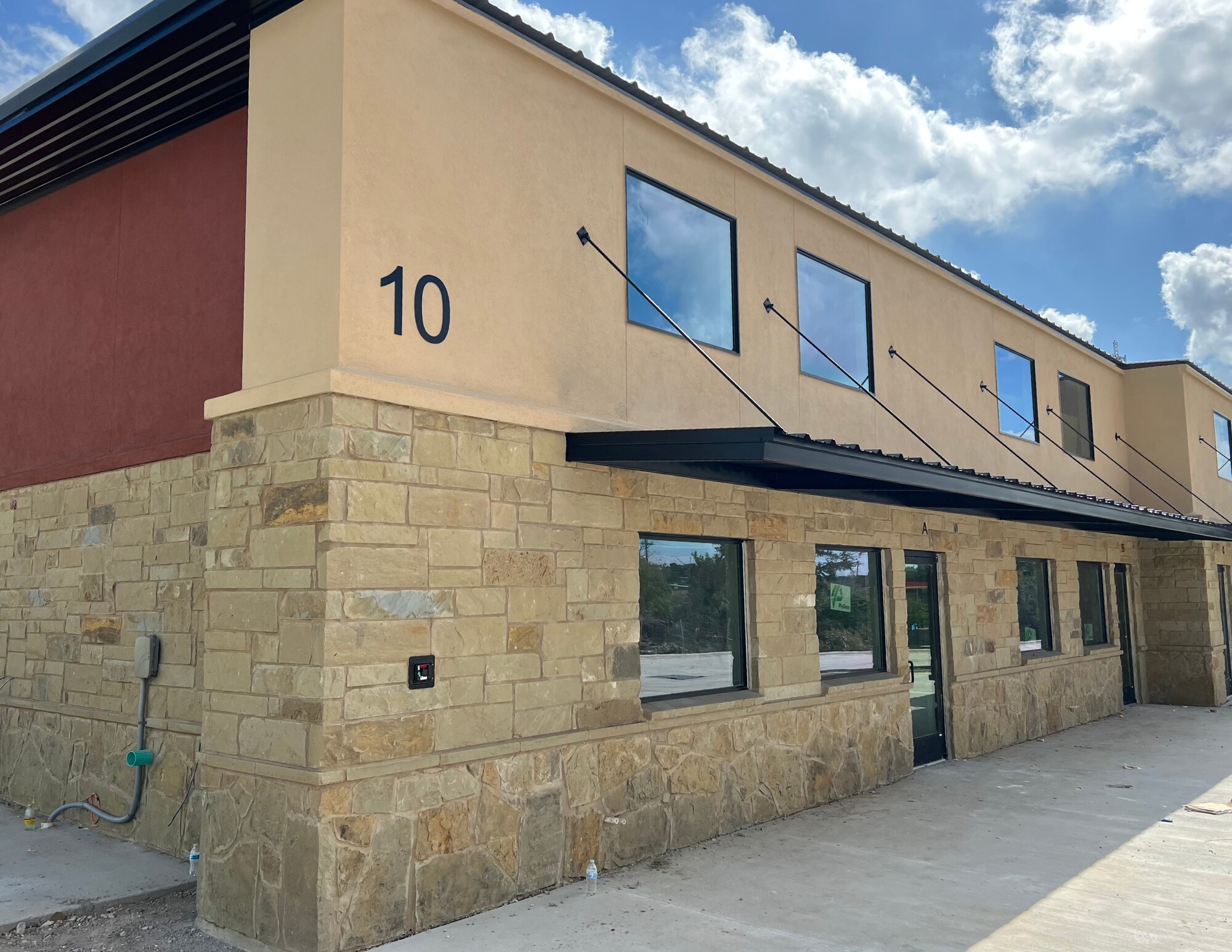 720 S Bell Blvd, Cedar Park, TX à louer Photo du bâtiment- Image 1 de 8
