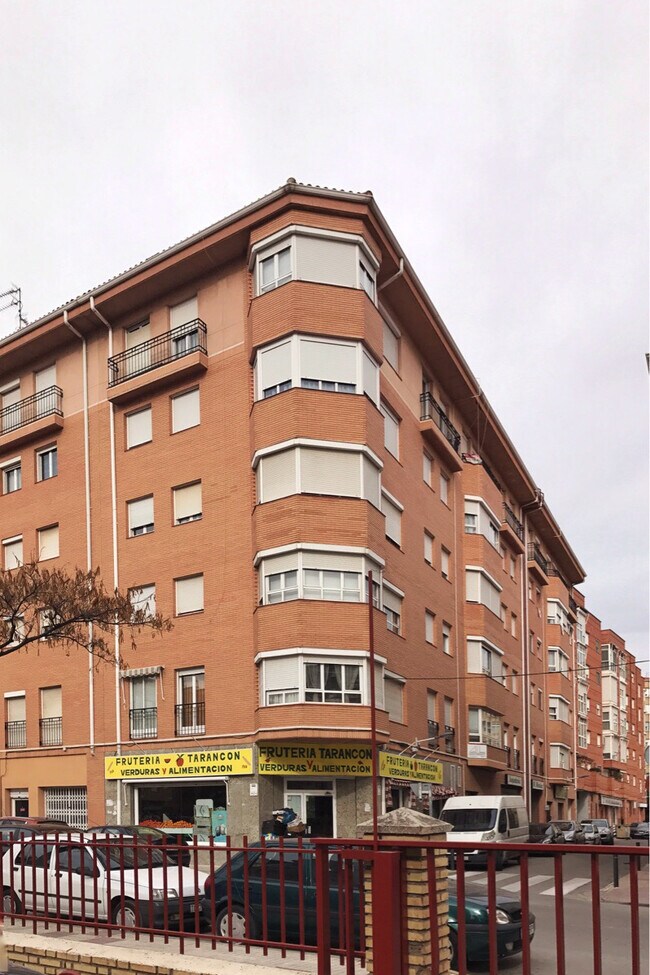 More details for Calle Derechos Humanos, Tarancón - Retail for Lease