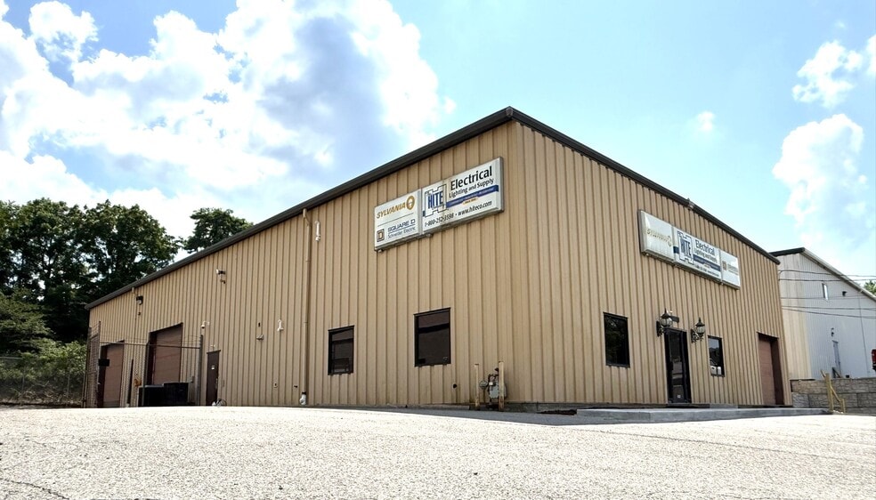 3100 Lento Blvd, Bethel Park, PA for lease - Building Photo - Image 1 of 8