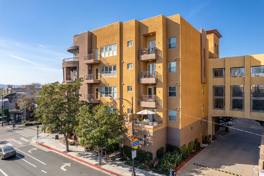 150 S San Fernando Blvd, Burbank, CA à louer - Photo du bâtiment - Image 2 de 6