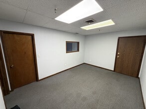 642 Broad St, Clifton, NJ for lease Interior Photo- Image 2 of 6