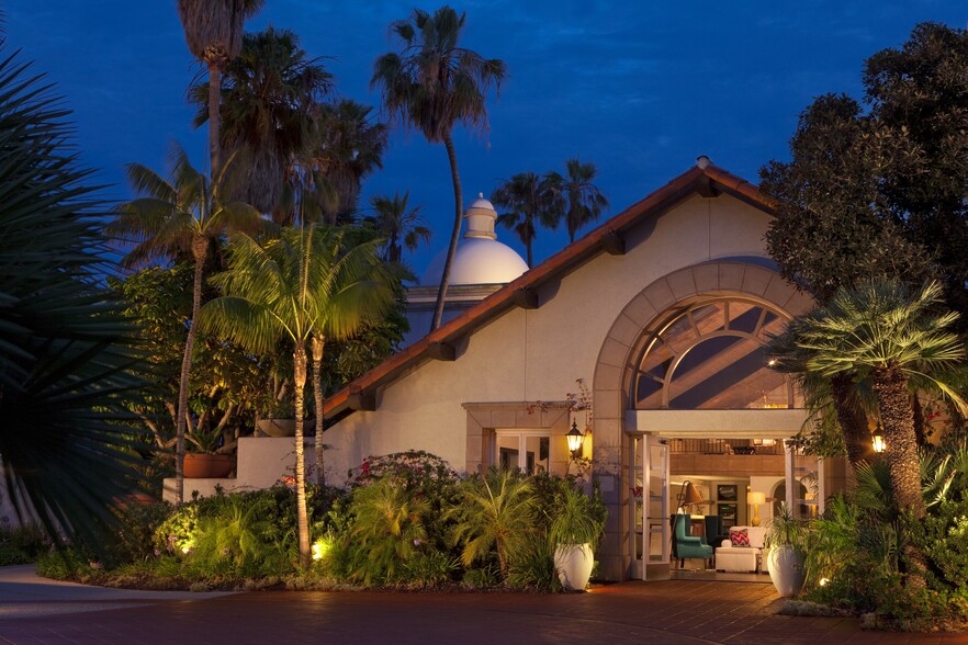 1551 Shelter Island Dr, San Diego, CA for lease - Building Photo - Image 1 of 6