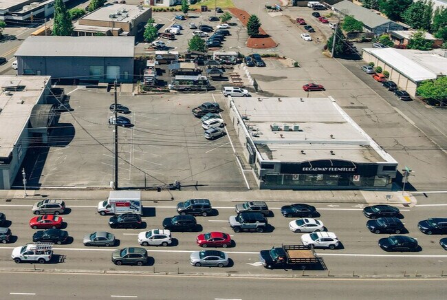 Plus de détails pour 11847 SW Pacific Hwy, Tigard, OR - Commerce de détail à louer