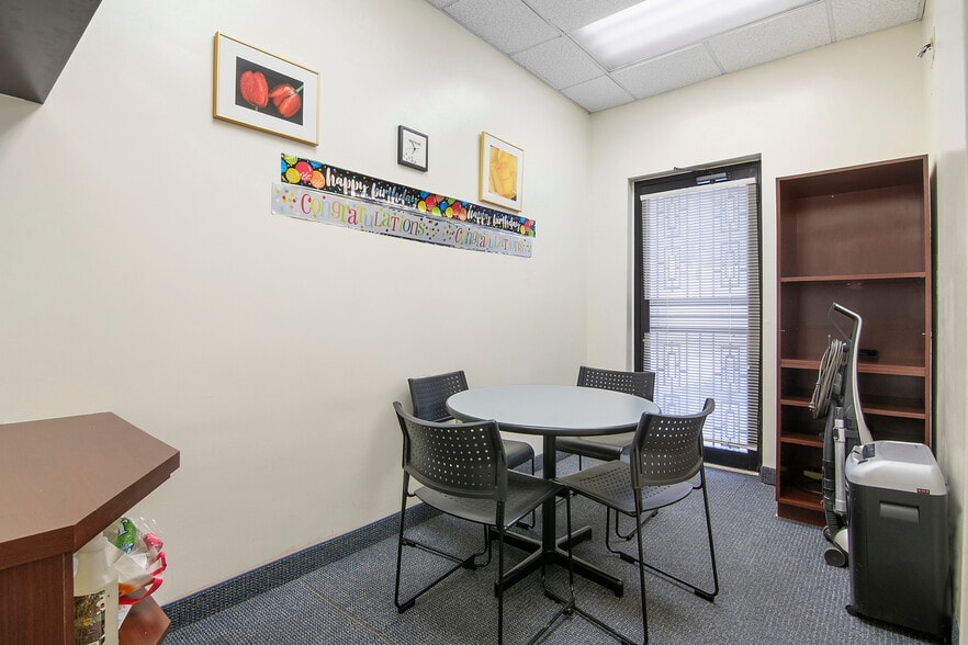 483 Atlantic Ave, Brooklyn, NY for sale - Interior Photo - Image 3 of 24