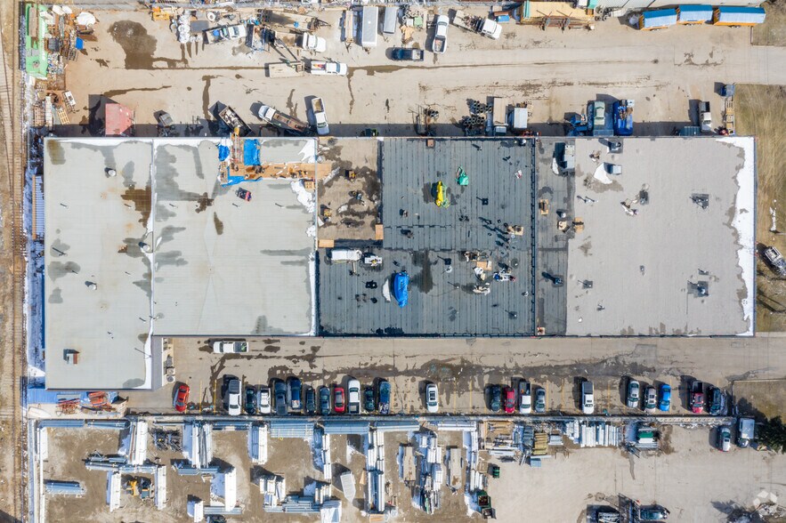 4380 76th Ave SE, Calgary, AB à louer - Aérien - Image 3 de 4