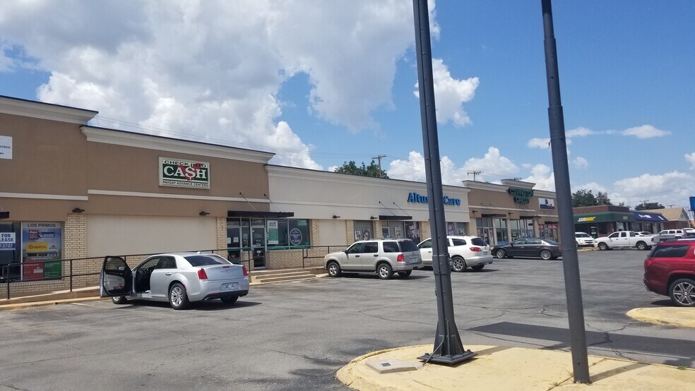 1419-1501 N Main St, Altus, OK à louer - Photo du bâtiment - Image 3 de 4