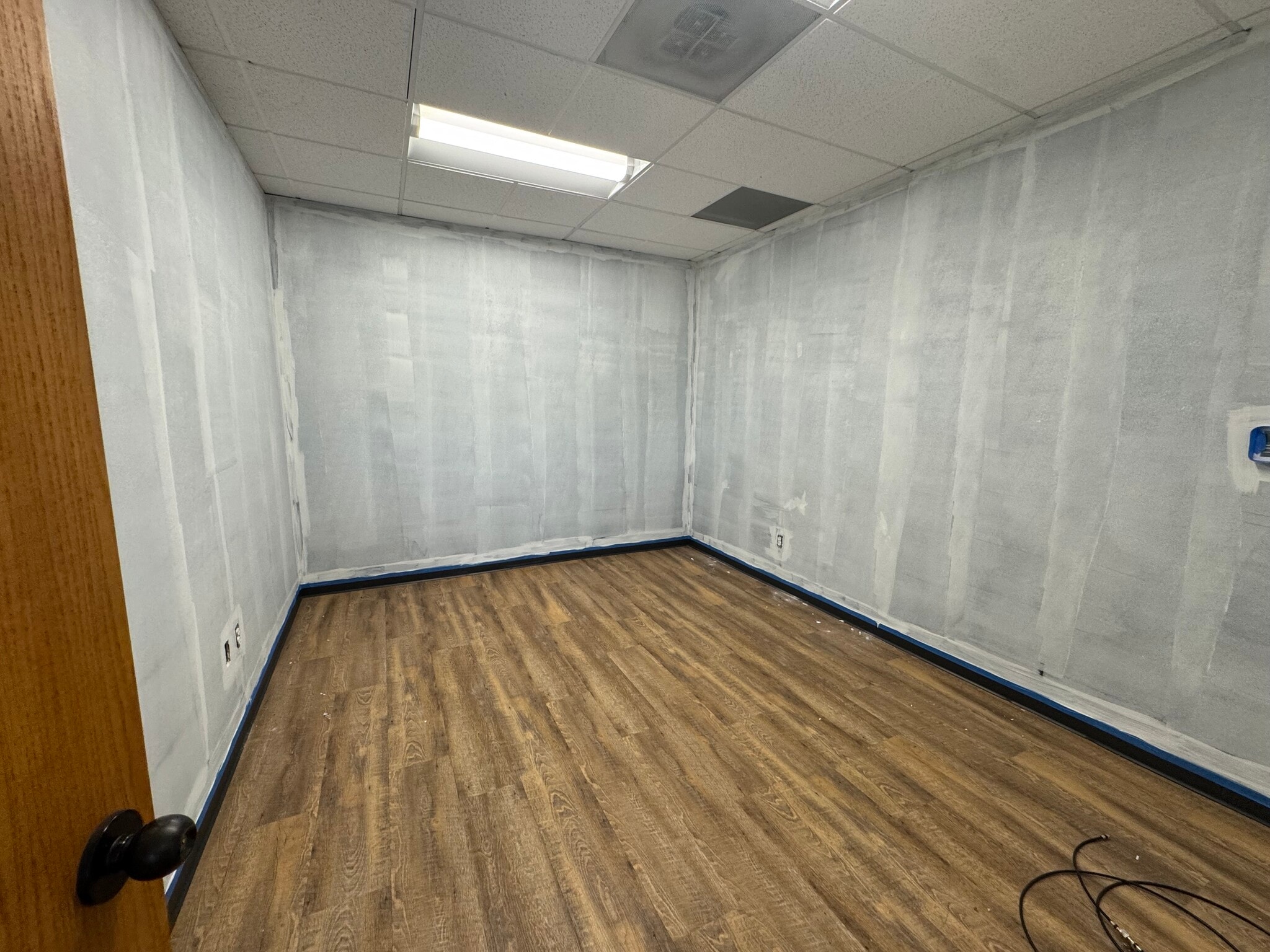 7200 E Hampden Ave, Denver, CO for lease Interior Photo- Image 1 of 4