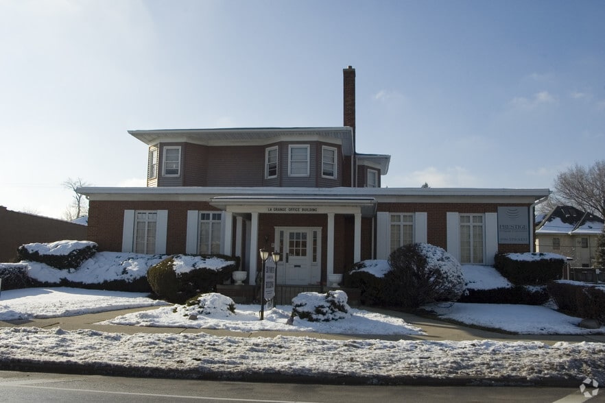 130 N La Grange Rd, La Grange, IL à louer - Photo du bâtiment - Image 1 de 6