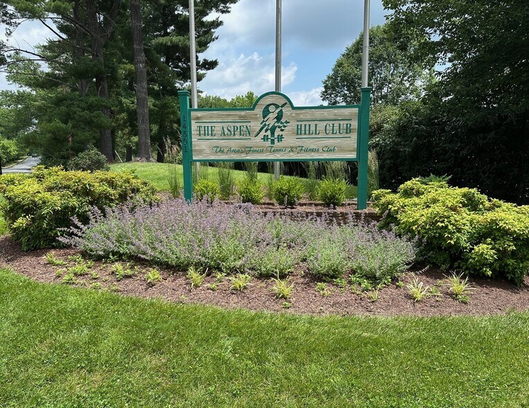 14501 Homecrest Rd, Silver Spring, MD à louer - Photo principale - Image 1 de 6