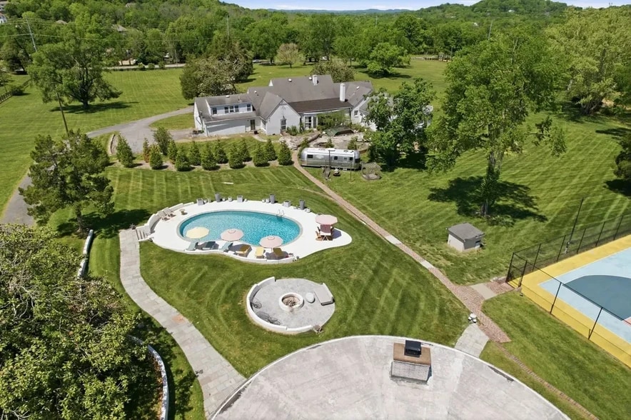 5840 Hillsboro Pike, Nashville, TN for sale - Building Photo - Image 3 of 6