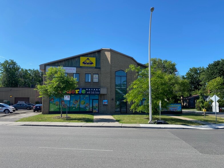 2350-2352 Ch Herron, Dorval, QC for lease - Primary Photo - Image 2 of 3
