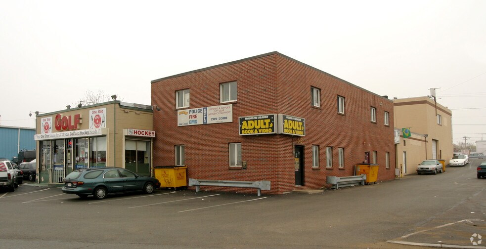 55 American Legion Hwy, Revere, MA à louer - Photo du bâtiment - Image 3 de 8