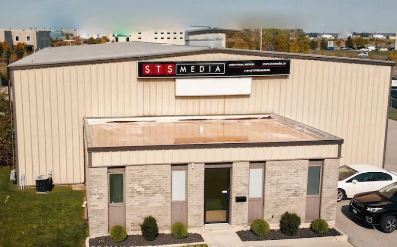 2104 Jetstream Rd, London, ON for sale - Primary Photo - Image 1 of 1