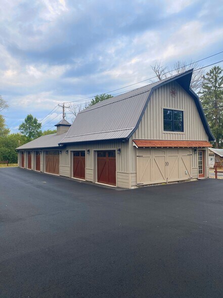 1577 Goshen Turnpike, Middletown, NY à vendre - Photo principale - Image 1 de 1