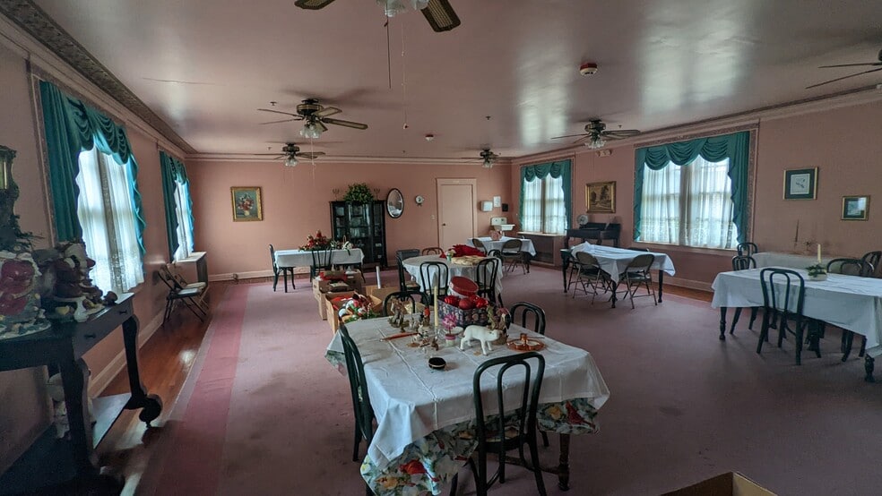 614 Chaffee St, Talladega, AL for sale - Interior Photo - Image 3 of 7