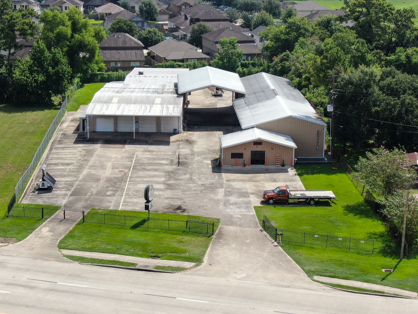5922 FM 2100, Crosby, TX à vendre Photo du bâtiment- Image 1 de 13