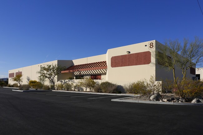 Plus de détails pour 19020 N Indian Canyon Dr, North Palm Springs, CA - Industriel à louer