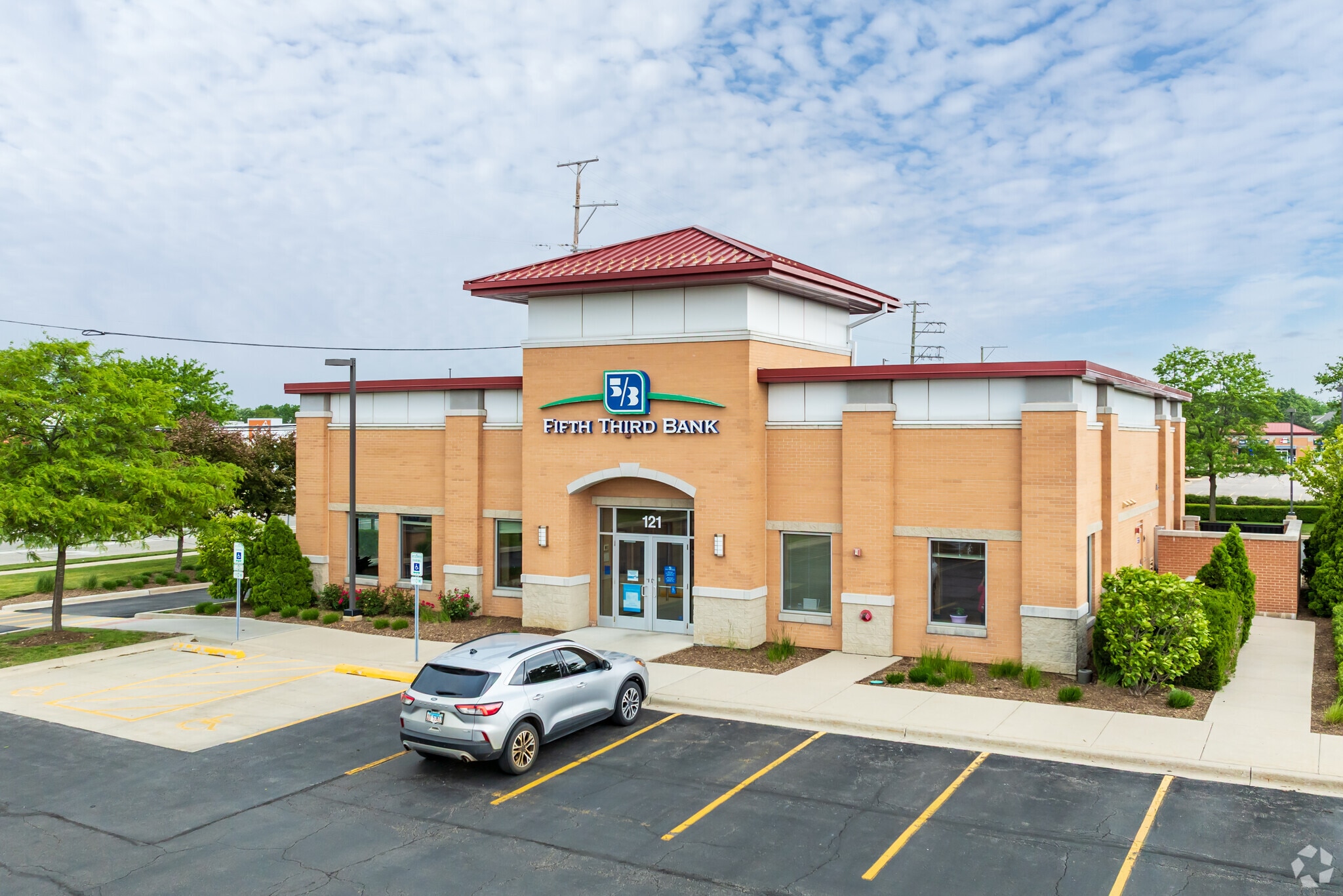 121 N Barrington Rd, Schaumburg, IL for sale Primary Photo- Image 1 of 6