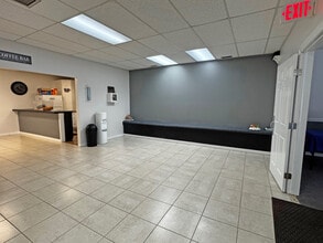 15250 S US 41/ Tamiami Trl, Fort Myers, FL à louer Photo intérieure- Image 2 de 5