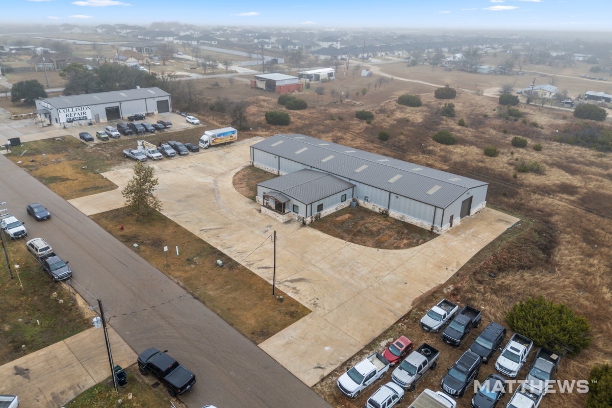 100 Don Currie Dr, Jarrell, TX for sale Primary Photo- Image 1 of 4