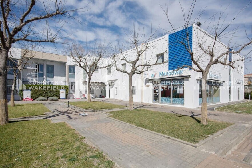 37 Avenue De Rome, Vitrolles for lease - Building Photo - Image 2 of 8