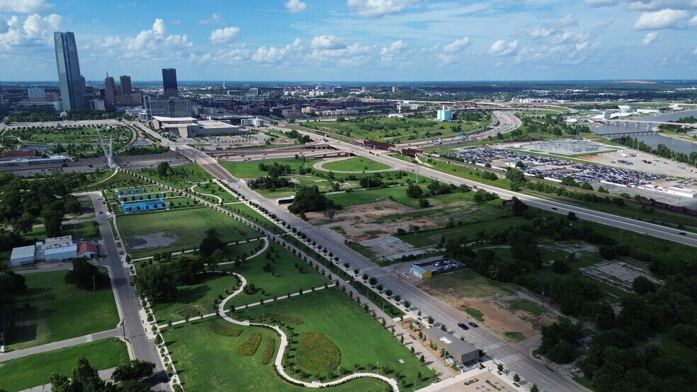1320-1328 S Robinson Ave, Oklahoma City, OK à vendre - Photo du bâtiment - Image 2 de 6