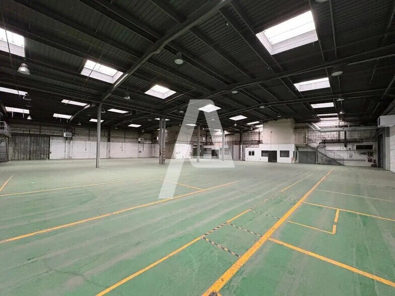 Flex dans Palaiseau à louer - Photo du bâtiment - Image 2 de 11