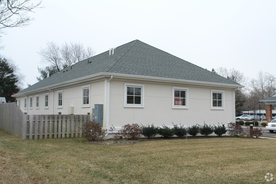 215 Monmouth Rd, Oakhurst, NJ for lease - Building Photo - Image 2 of 2