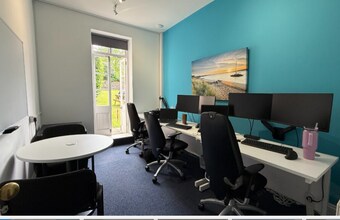 45 Devon Sq, Newton Abbot for lease Interior Photo- Image 2 of 3