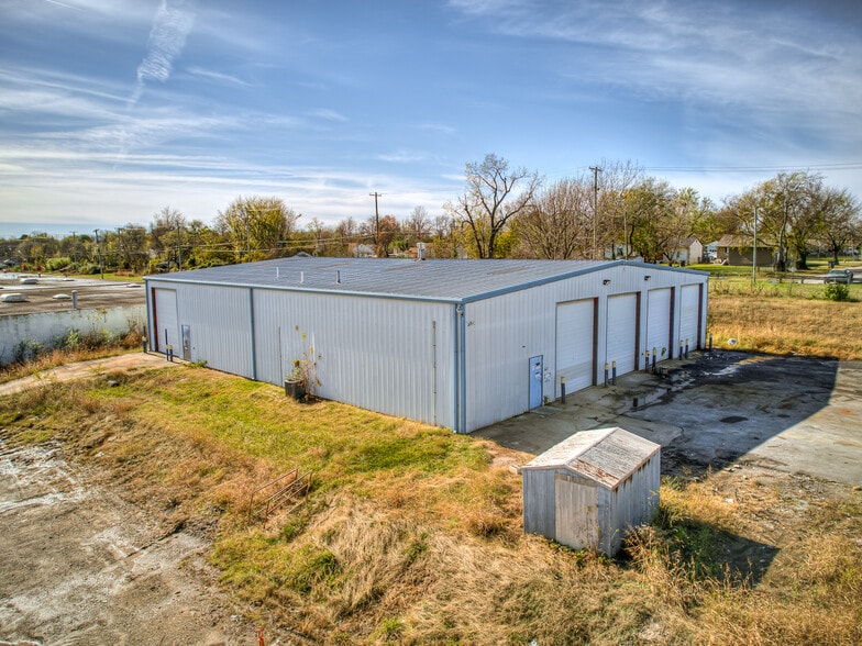 6924 E Reading Pl, Tulsa, OK à vendre - Photo du bâtiment - Image 3 de 12