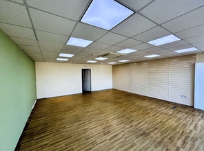 The Landings, Lincoln for lease Interior Photo- Image 2 of 3
