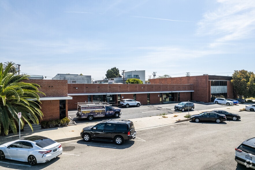 1657-1669 12th St, Santa Monica, CA for lease - Building Photo - Image 2 of 18